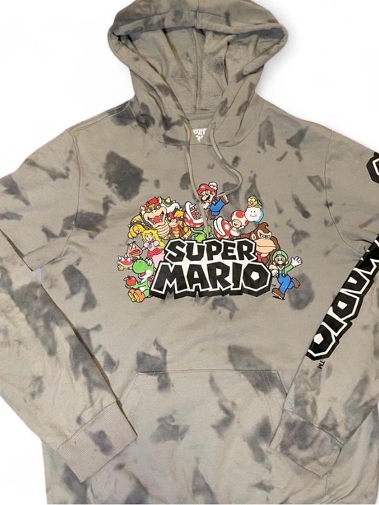 Nintendo Other - Nintendo - 2021 Super Mario & Friends - Tan-ish Spotted Hoodie - Medium